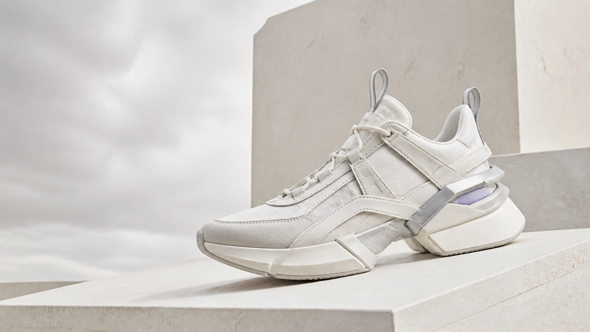 Original modular footwear selected by the Shopping Agent